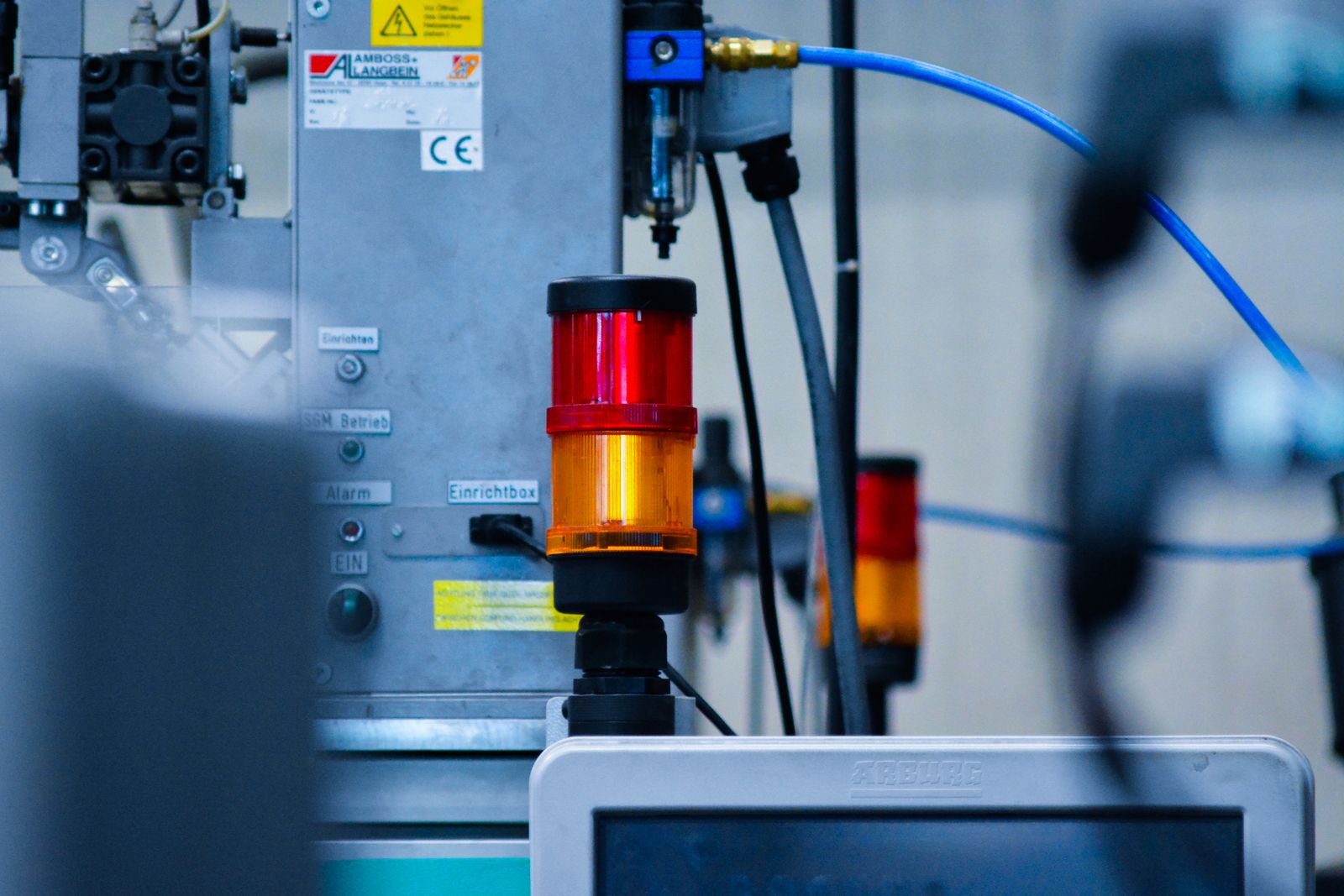 Máquinas e equipamentos de automação industrial integrados à rede de chão de fábrica